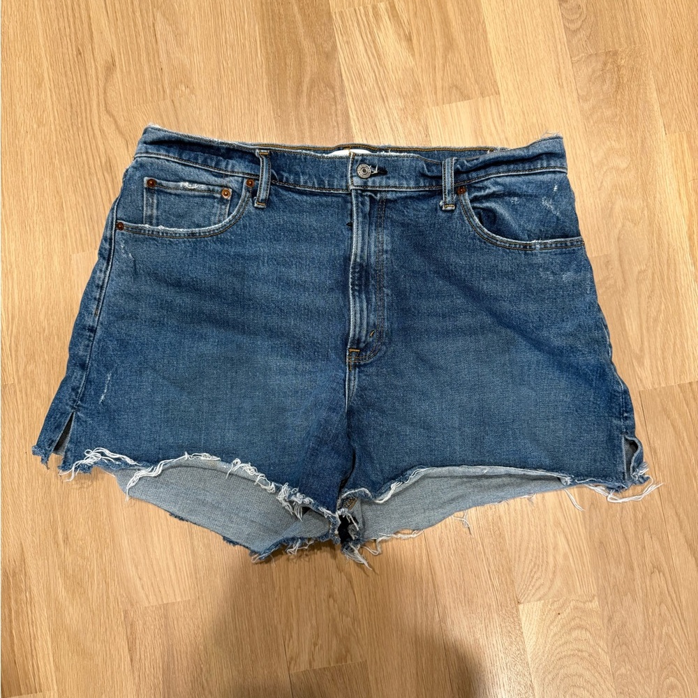 Abercrombie Curve Love High Rise Mom Denim Short
